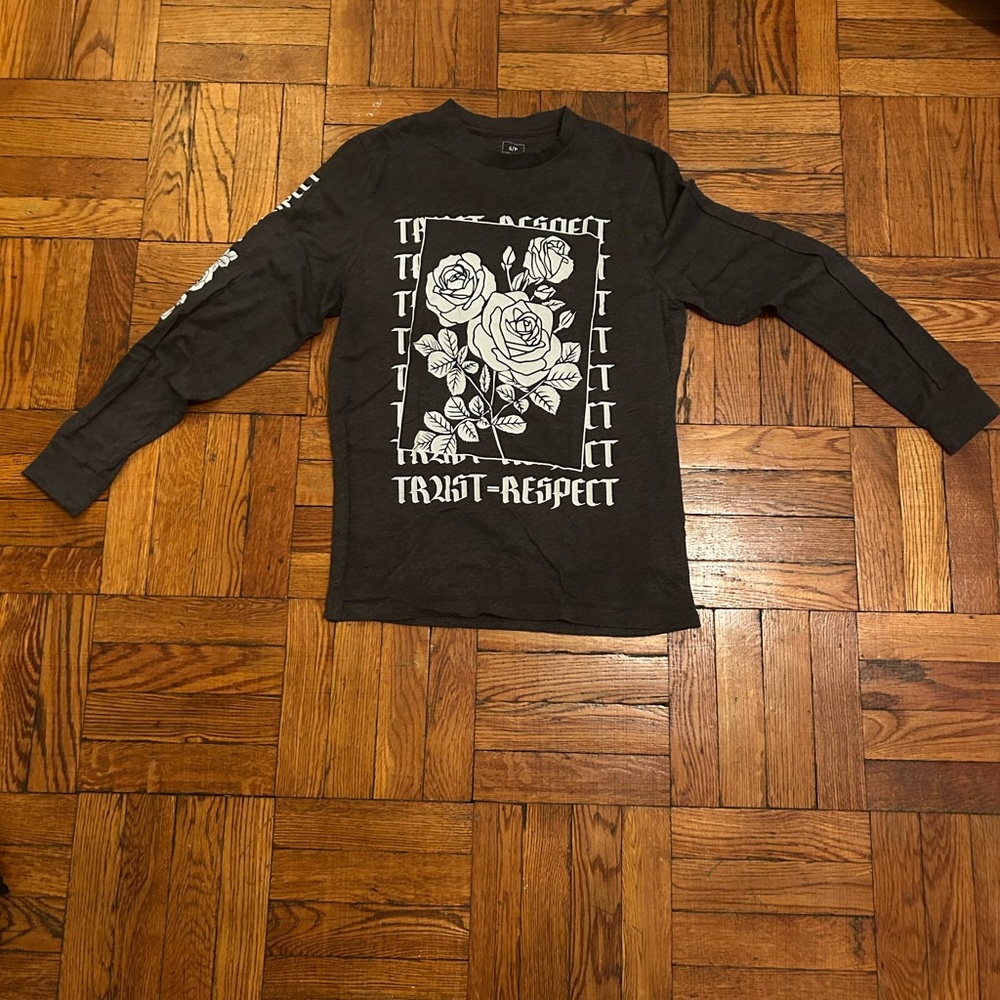 Long sleeve y2k design